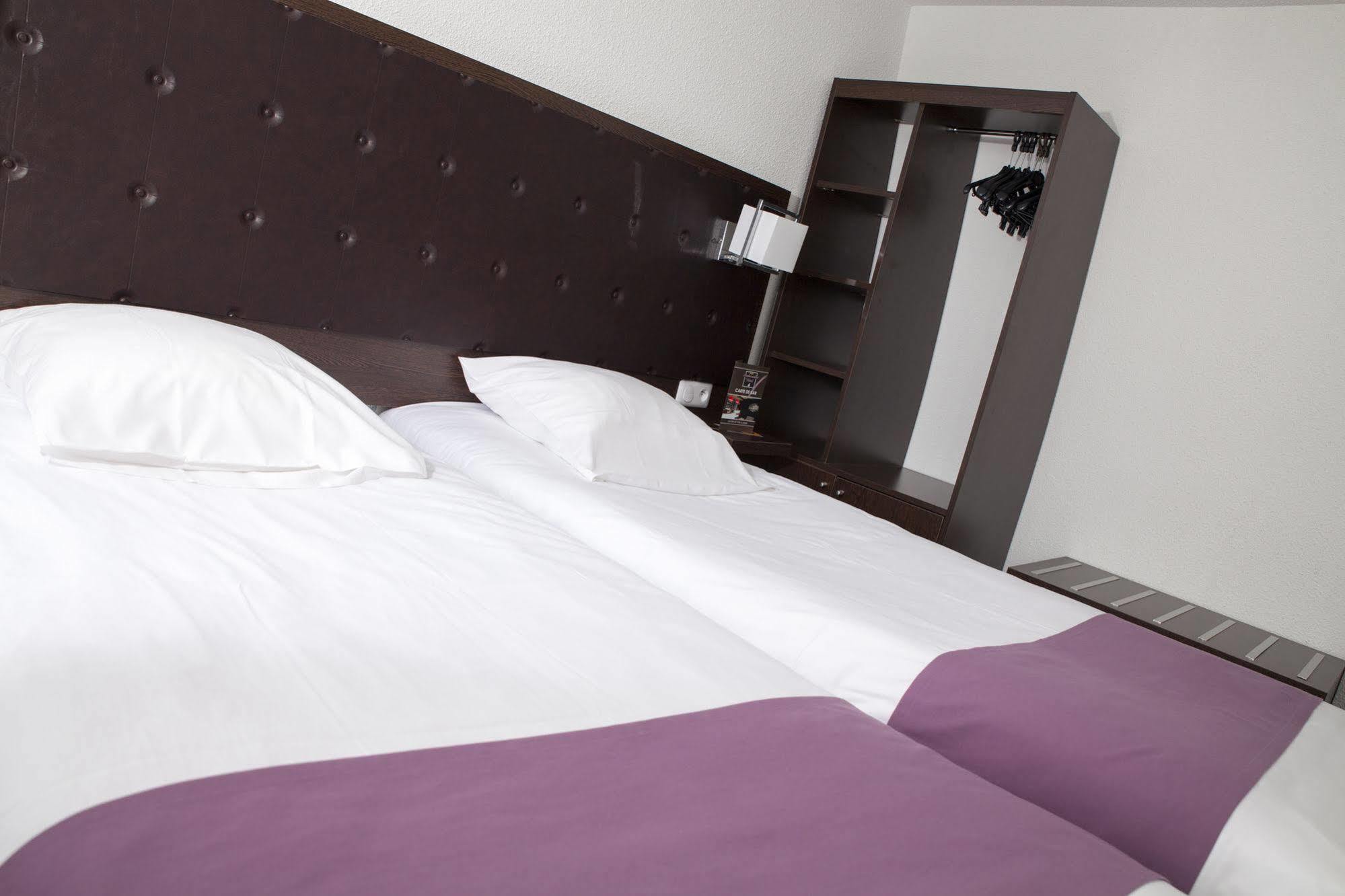 Ambassadeur Hotel - Cherbourg Port De Plaisance ภายนอก รูปภาพ