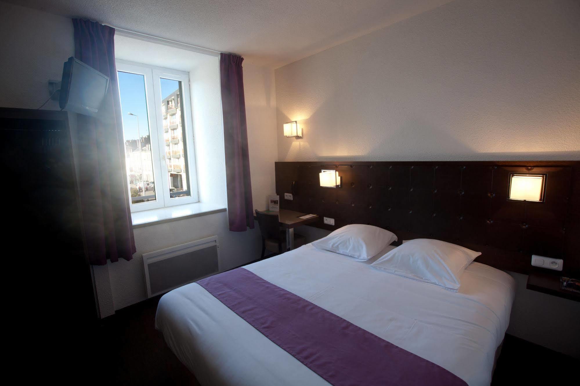 Ambassadeur Hotel - Cherbourg Port De Plaisance ภายนอก รูปภาพ